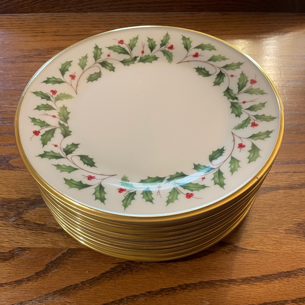 Lenox Holiday Dessert Plates - set of 10 🎄 Christmas China